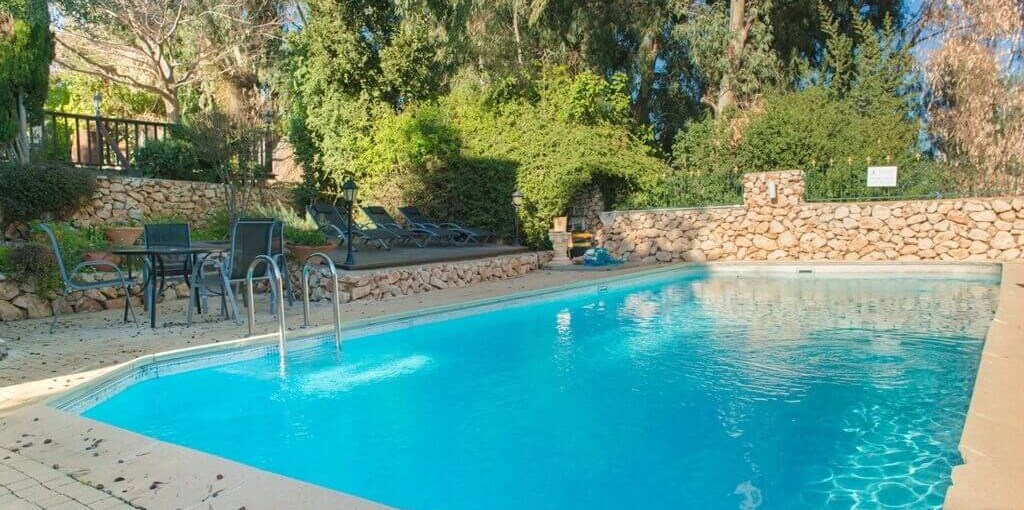 העיגול הפנימי - ראש פינה החצר והבריכה (5).jpg