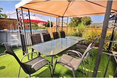 וילה דרור ונופש - בריכה מקורה וחצר