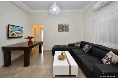 וילה פנינה בכנרת - הוילה