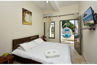 וילה פנינה בכנרת - הוילה