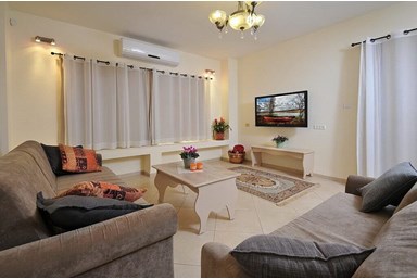 וילה רוגע בבוסתן - חדרי הוילה