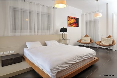 וילה ואלי - החצר והבריכה