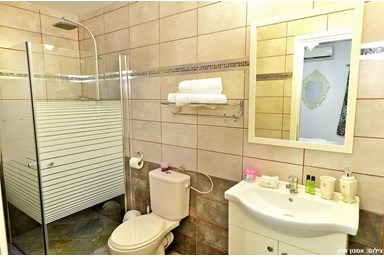 וילה מונסון - חדרי הוילה