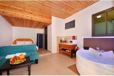 וילה פרדייז בכפר - הבקתות