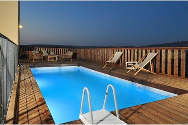 וילה טרסה view - החצר והבריכה