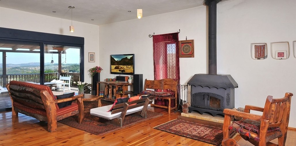 וילה על הקצה וילה על הקצה - פנים הוילה (18).jpg