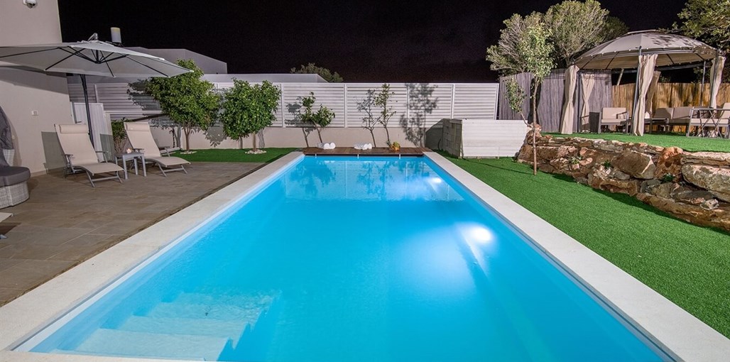 וילה פלורין אירוח בוטיק ALB_5576.jpg