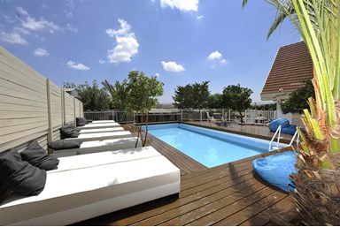 וילה לוז כנרת - מתחם החצר