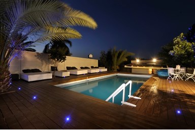 וילה לוז כנרת - מתחם החצר