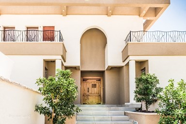 וילה לה וילה בל - הבריכה והחצר