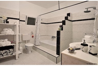 וילה כרמל בלבן - וילה אחוזת כרמל