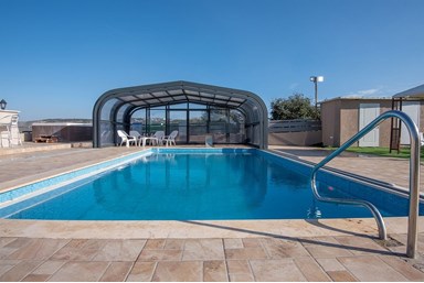 וילה אחוזת אגם בוטיק