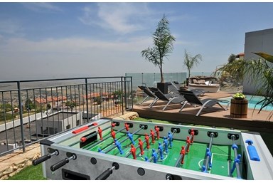 וילה נוף לגליל - החצר והבריכה