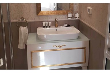 וילה הצוק במרומים - הוילה