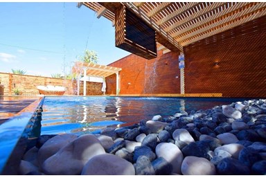 וילה לונה בוטיק