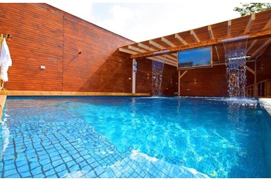 וילה לונה בוטיק