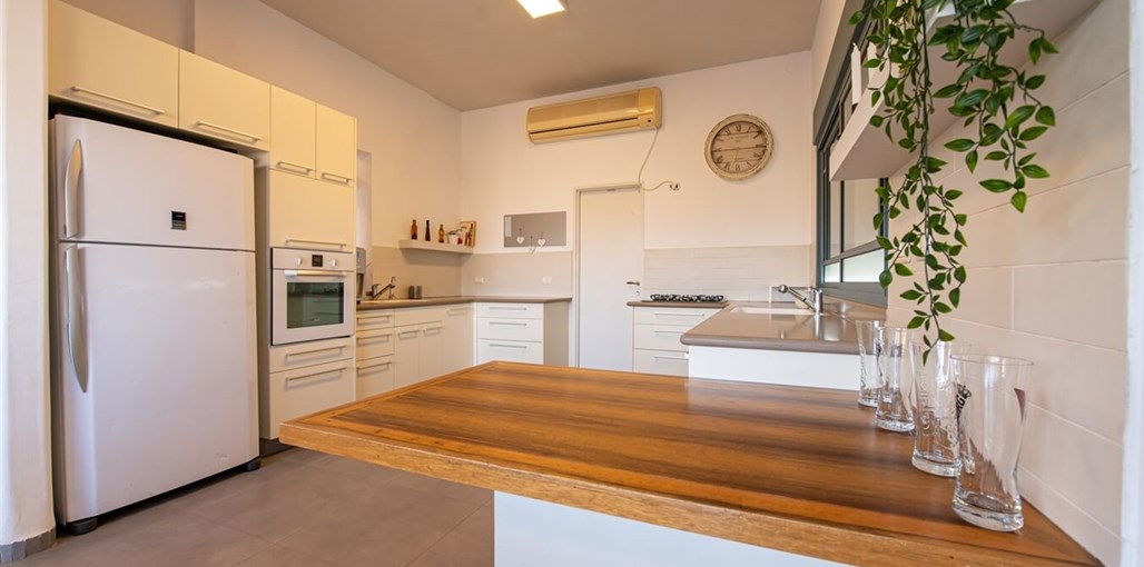 אחוזת דוד בגליל אחוזת דוד - פנים הוילה (6).jpg