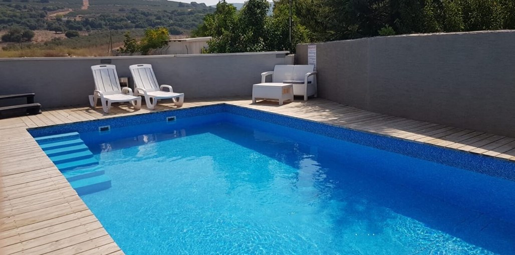 לוילה בגליל לוילה בגליל - חצר ובריכה (21).jpeg