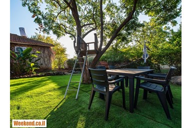 וילה אירוח הראל בגולן - חצר הוילה