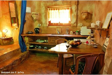 וילה חלום באגם - המערות והסוויטה