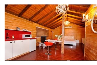 וילה חלום באגם - המערות והסוויטה