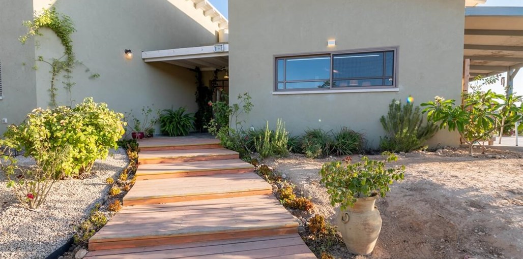 וילה בוגונביליה מתחם החוץ (4).jpg