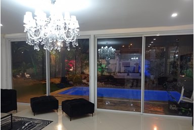 וילה אחוזת הוליווד - הוילה