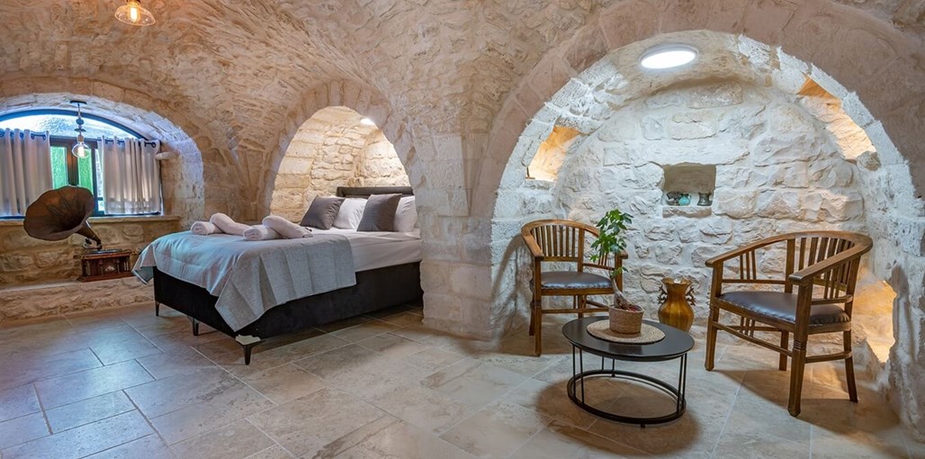 טירת רונית בעתיקה פנים (16).jpg