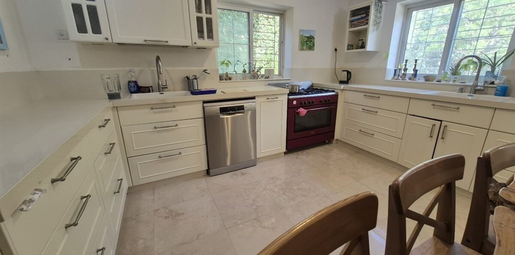 חורשה בארץ יהודה - Ezion Grove וילת אלעזר  (2).jpg