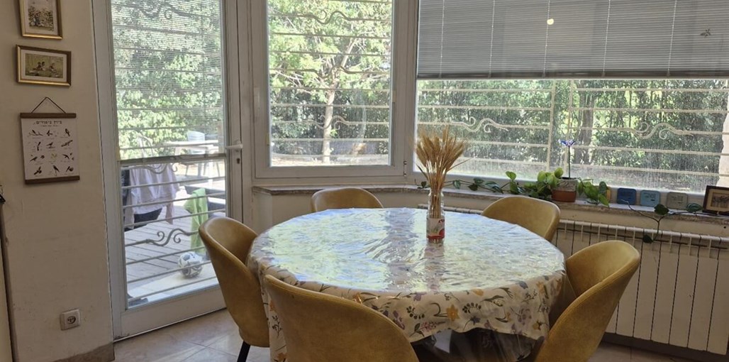 חורשה בארץ יהודה - Ezion Grove וילת אלעזר  (8).jpg