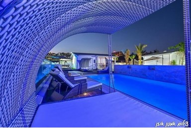 וילה מנו ויליג' - מתחם החוץ