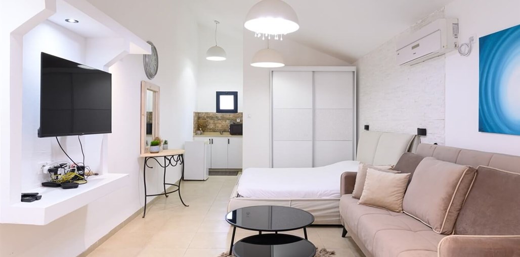 אחוזת קרן שמש סוויטה 1 (1).jpg