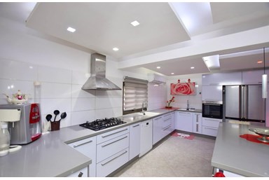 וילה הדר ומהודר - פנים הוילה