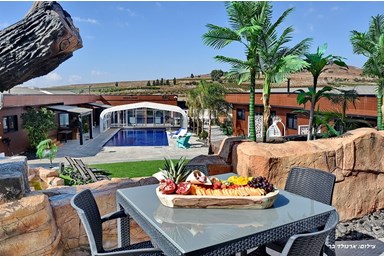 וילה אוטופיה בצפון - מתחם החוץ