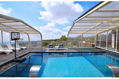 וילה אחוזת ראש ההר - מתחם החוץ