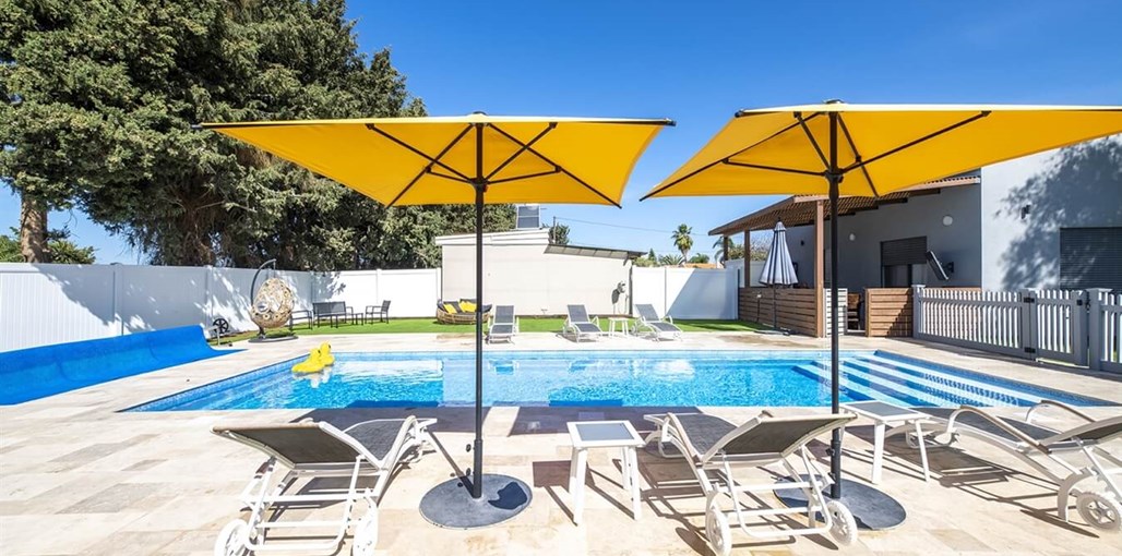 אחוזת עומרי מתחם החוץ (1).jpg