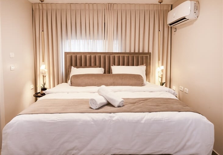 בין תכלת לכנרת פנים (8).jpg