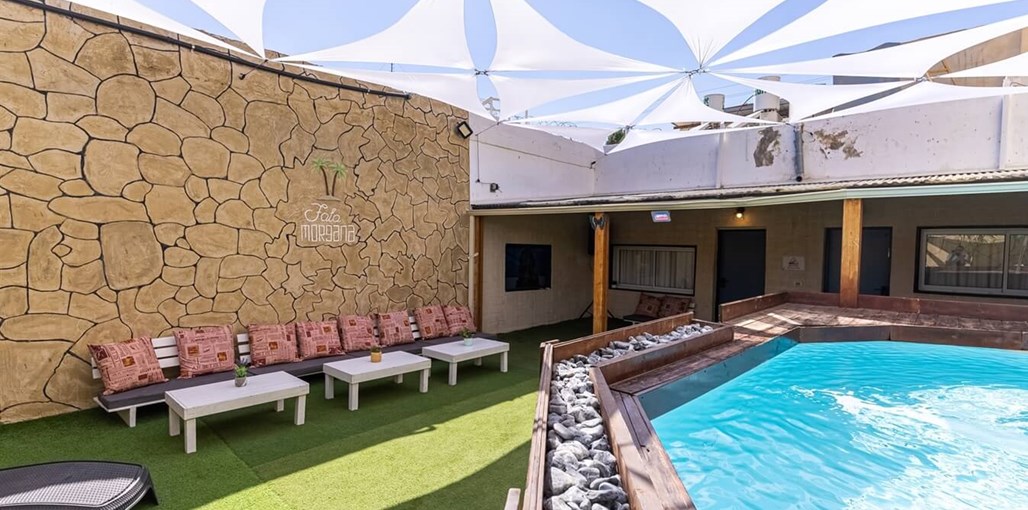 וילה פאטה מורגנה חצר (8).jpg