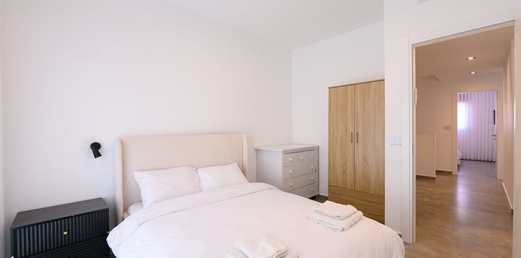 Yamika Vila פנים (25).jpg