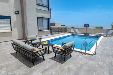 וילה אחוזת לידר - מתחם החוץ