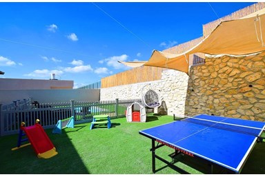 וילה אחוזת ניב - מתחם החוץ