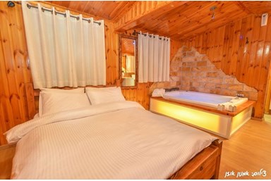 וילה נופש לורין