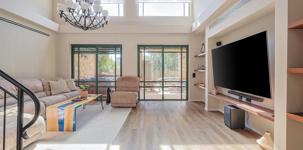 אחוזת בלוביי - Blyebay Mansion פנים (17).jpg